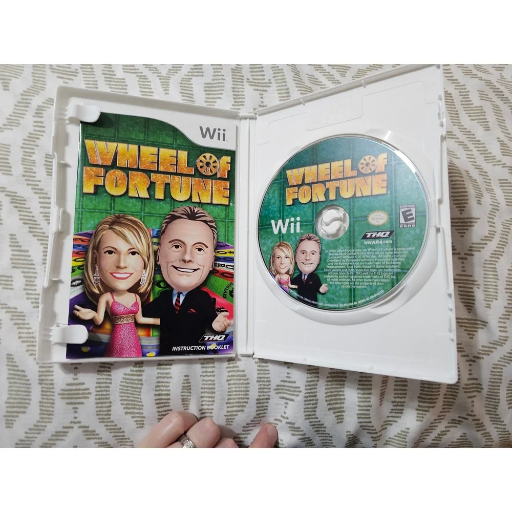 Wheel of Fortune Nintendo Wii Game THQ Pat Sajak Vanna White Complete CIB